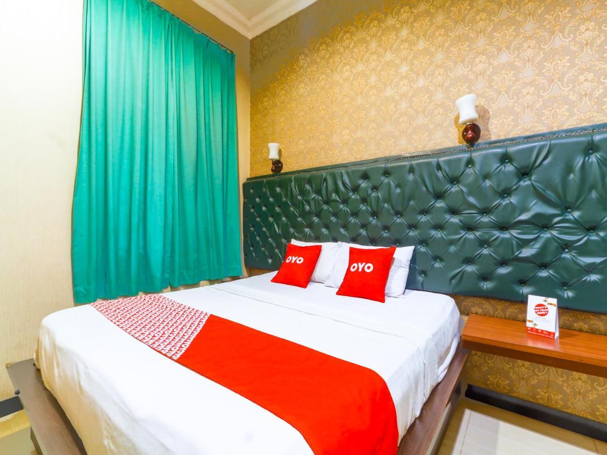 Oyo 90788 Nillo Hotel Kebumen Exterior photo