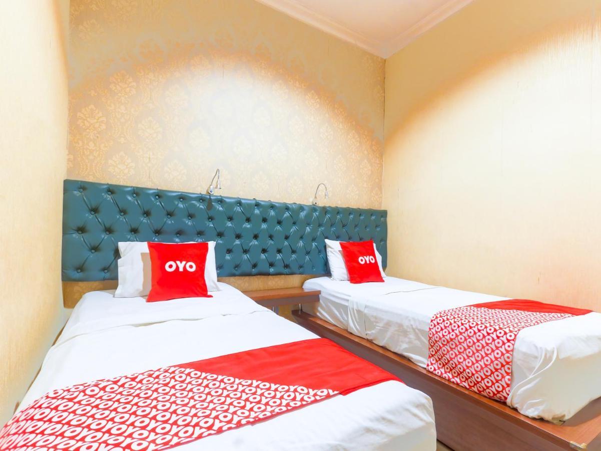 Oyo 90788 Nillo Hotel Kebumen Exterior photo