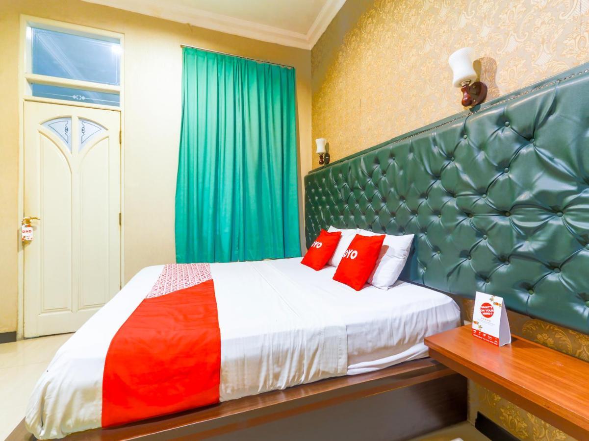 Oyo 90788 Nillo Hotel Kebumen Exterior photo