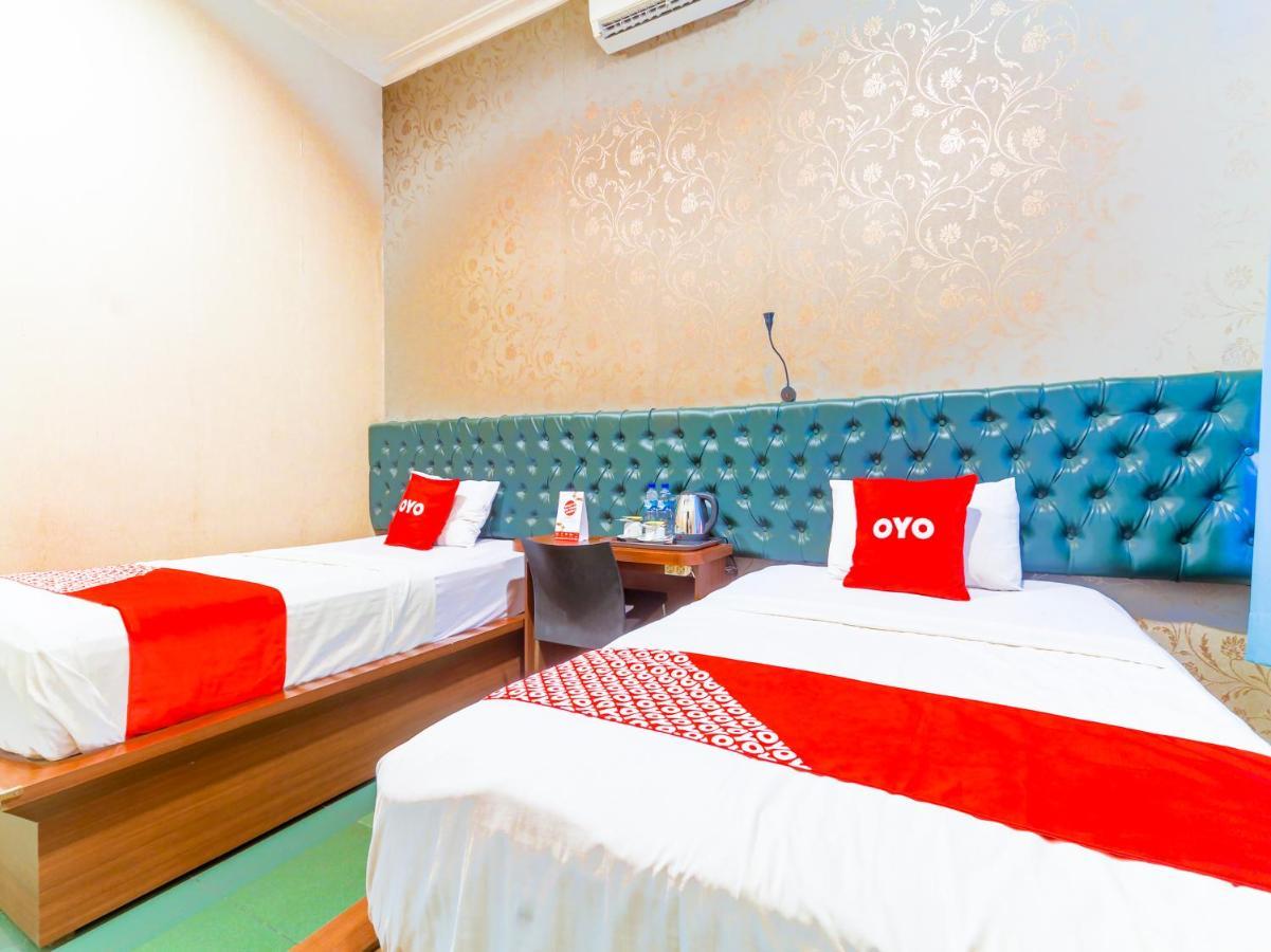 Oyo 90788 Nillo Hotel Kebumen Exterior photo